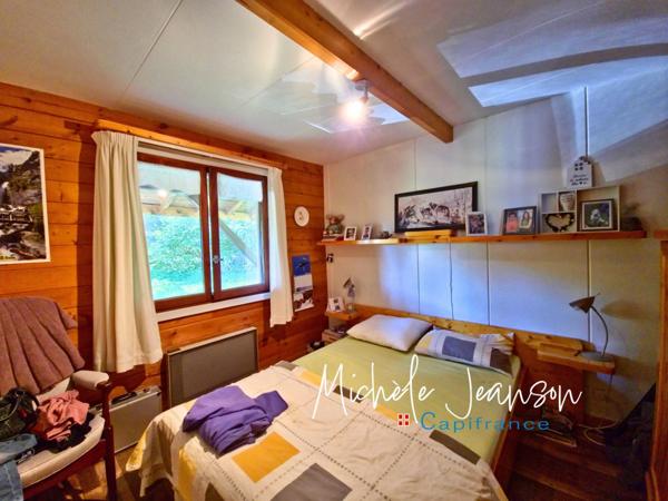 CHALET A SAINT GEORGES D'HURTIERES (73)