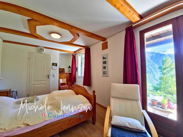 CHALET A SAINT GEORGES D'HURTIERES (73)
