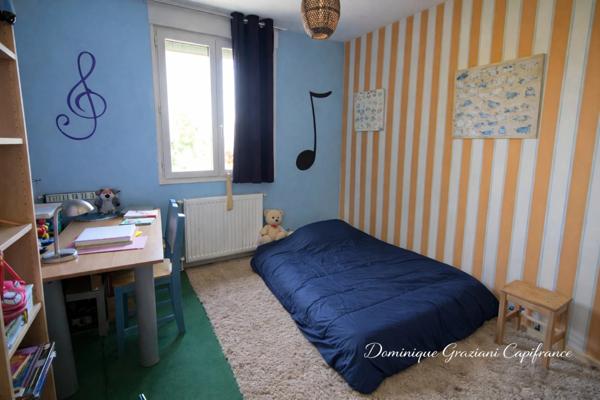 Maison familiale lumineuse avec beaux volumes à Monistrol-sur-Loire