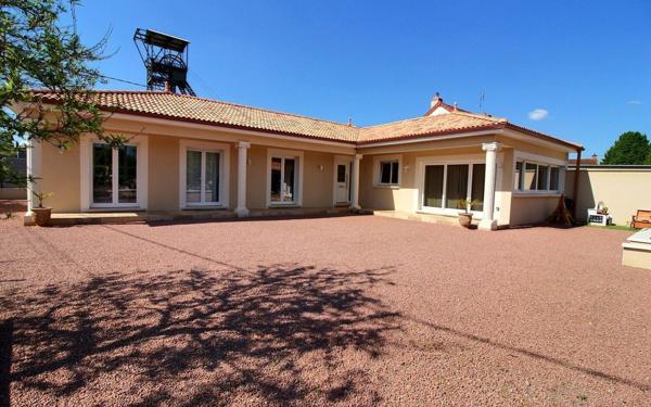 Maison à vendre    5 pièces •  Blanzy