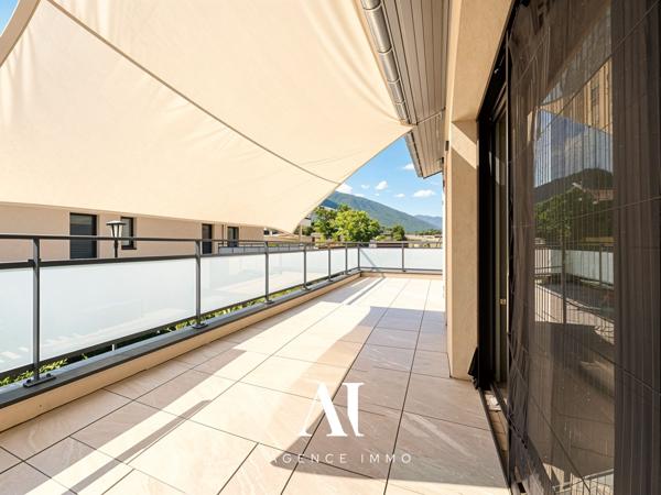 Appartement duplex T5, Suite parentale, Terrasse, Parking, Cave, année de construction 2021 - Crozet, 01170