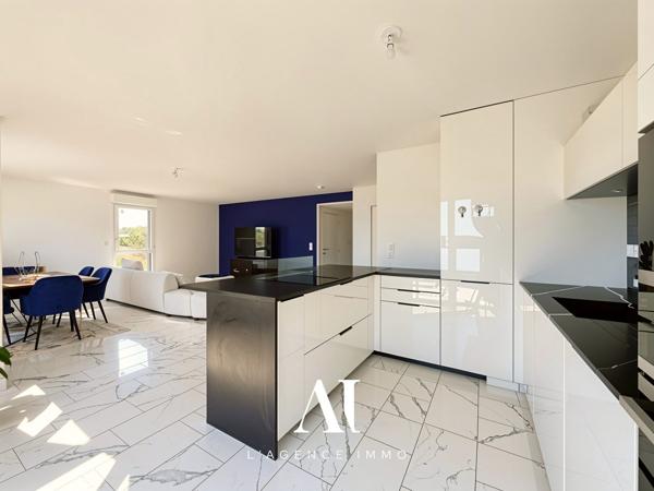 Appartement duplex T5, Suite parentale, Terrasse, Parking, Cave, année de construction 2021 - Crozet, 01170