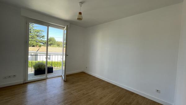 Appartement
                                                                                                                                                                                                                                                                                                                        4 pièce(s)                                                                                                                                                                                                          3 chambre(s)                                                                                                                                                                                                          83.48  m²