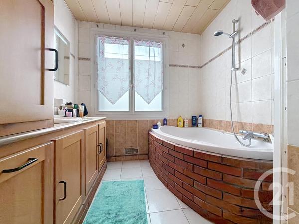 Maison à vendre  4 pièces - 182,80 m2 GUERET - 23