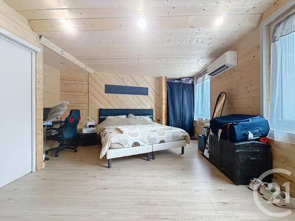 Maison à vendre  4 pièces - 182,80 m2 GUERET - 23