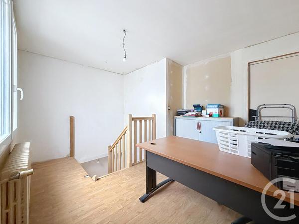 Maison à vendre  4 pièces - 182,80 m2 GUERET - 23