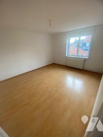 CALAIS SAINT PIERRE MAISON DE VILLE 3 CHAMBRES GARAGE JARDIN