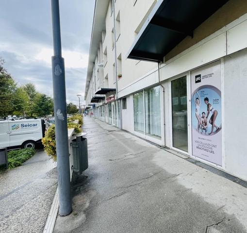 Vente murs / Local activité à Annecy (74960)