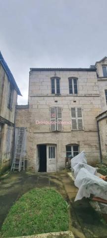 Immeuble à vendre 15 pièces de 400 m²