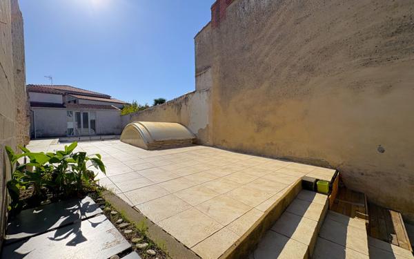 Maison à vendre    4 pièces •  La Rochelle