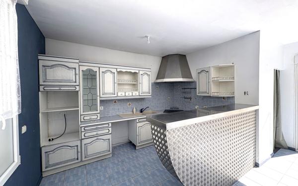 Maison à vendre    4 pièces •  La Rochelle