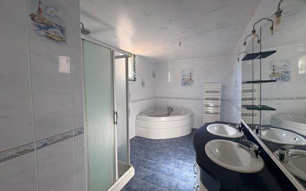 Maison à vendre    4 pièces •  La Rochelle