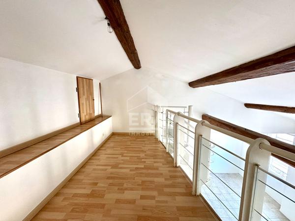 Duplex T4 de charme au coeur de Saint-Cyr-sur-Mer ? 86.91 m2