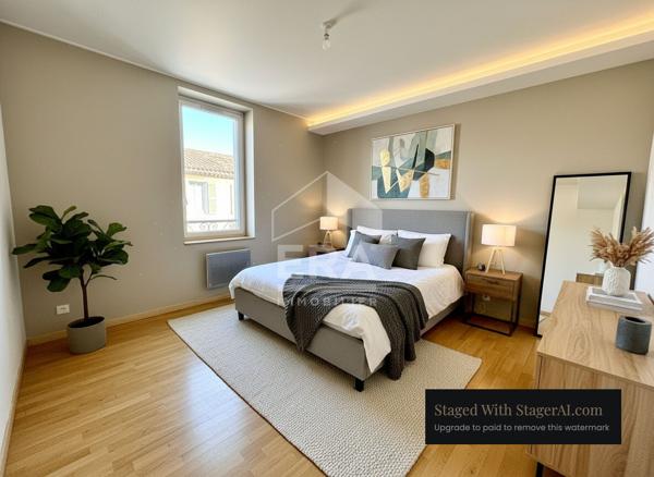 Duplex T4 de charme au coeur de Saint-Cyr-sur-Mer ? 86.91 m2