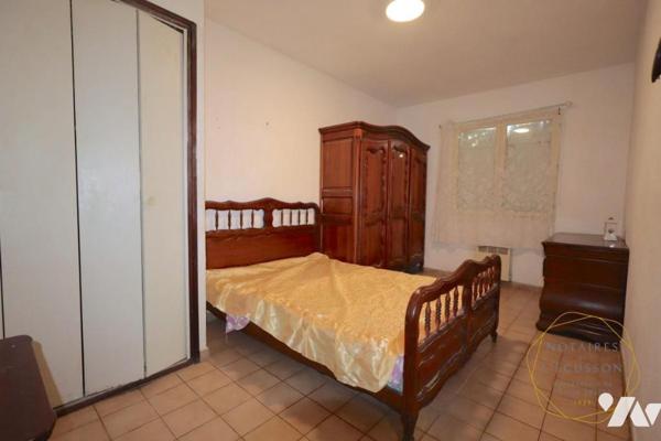 Maison avec jardin et garage à rénover à SOMMIERES