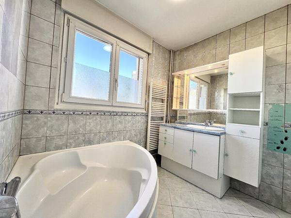 Joli T 4/5 de 100 m2 en centre ville de BELFORT