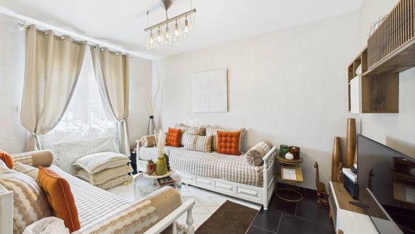 Saintry-sur-Seine (91250) Charmante maison familiale avec sous-sol total de 228m2 (118m2 habitable) – Saintry-sur-Seine (91250)