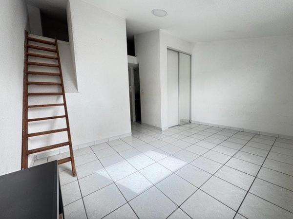 Studio duplex au capucin