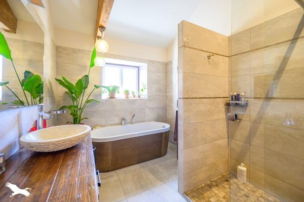 Maison à vendre 835 000 € Nieul-sur-Mer 6 p 158 m² DPE D