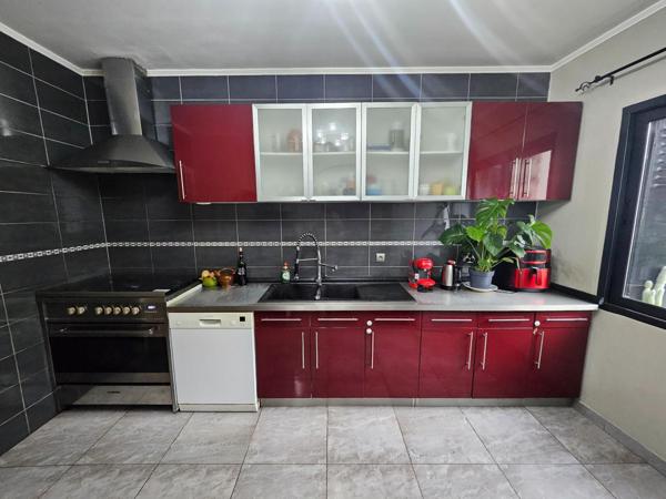 MAISON PROCHE TOUS COMMERCES A PIEDS