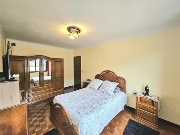 MAISON PROCHE TOUS COMMERCES A PIEDS