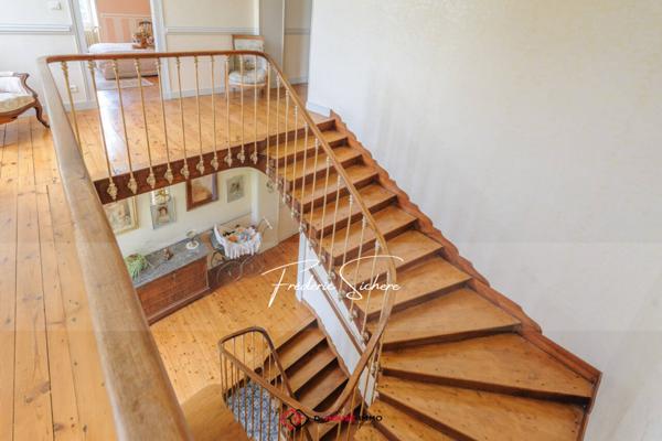 Maison à vendre 13 pièces de 341 m²