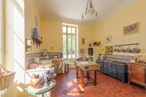 Maison à vendre 13 pièces de 341 m²