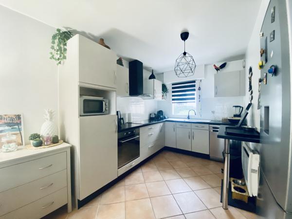 Le Croisic (44490) MAISON LE CROISIC 3 chambres et un bureau, proche commerces