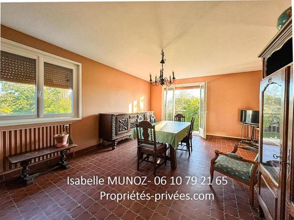 Maison individuelle à Cournon D'Auvergne 5 pièce(s) 80 m2, dépendances sur  jardin