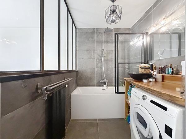 Appartement 2 pièces à vendre au centre-ville de Challes-les-Eaux
