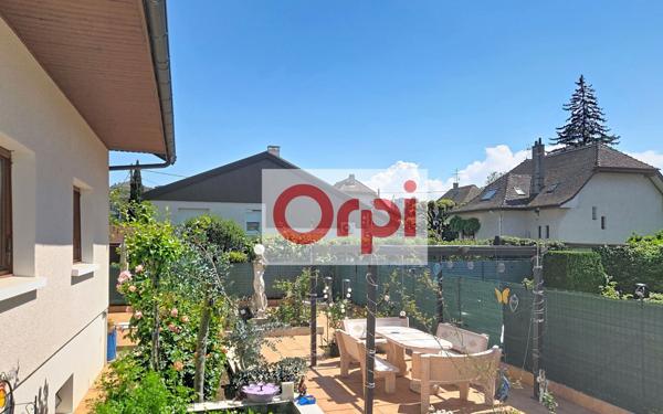 Maison à vendre    9 pièces • 198,58 m2 Annemasse