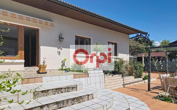 Maison à vendre    9 pièces • 198,58 m2 Annemasse