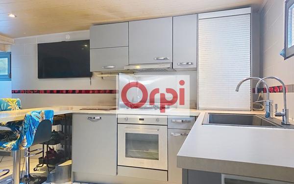 Maison à vendre    9 pièces • 198,58 m2 Annemasse