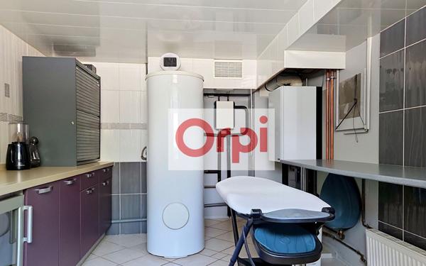 Maison à vendre    9 pièces • 198,58 m2 Annemasse