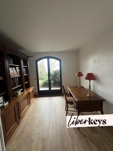 Maison familiale 7 pièces de 209m² et 1250m² de terrain - Millery