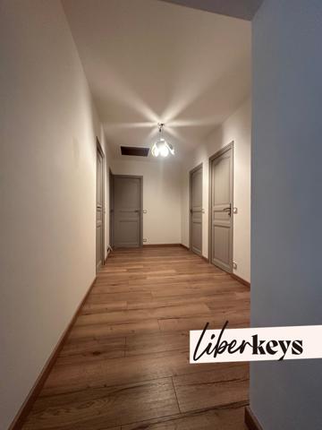 Maison familiale 7 pièces de 209m² et 1250m² de terrain - Millery