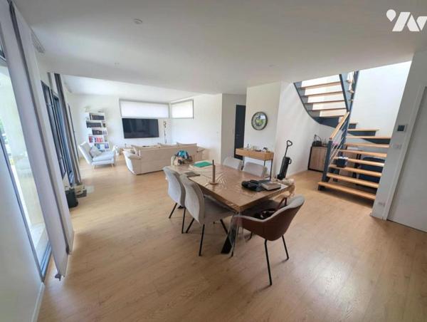 Maison d'habitation - PLEUMEUR-BODOU