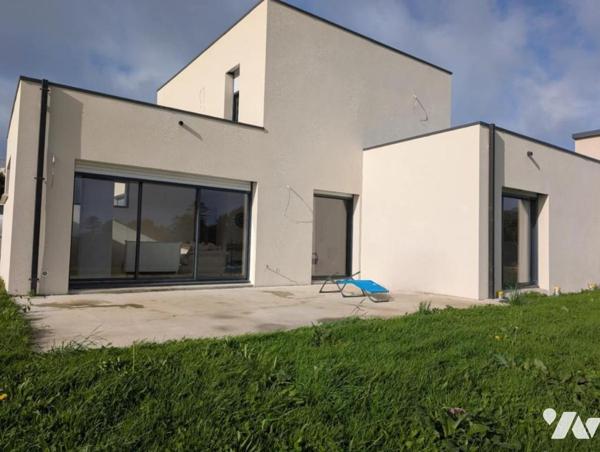 Maison d'habitation - PLEUMEUR-BODOU