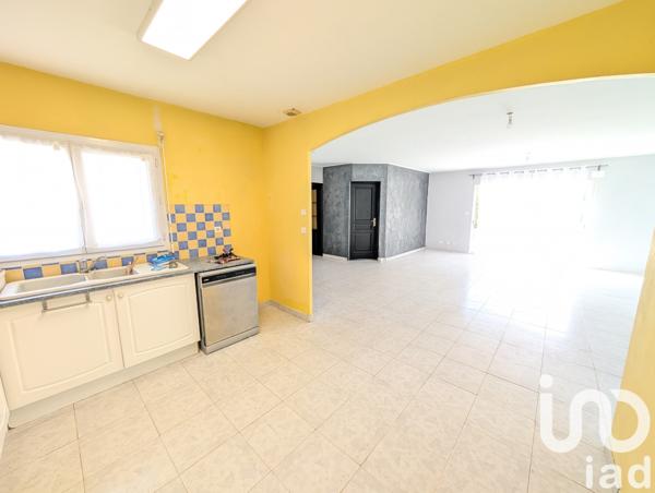Maison à vendre 6 pièces 138 m² Saint-Martin-la-Pallu