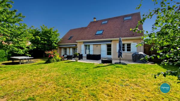 Maison Mennecy 9 pièce(s) 226 m2