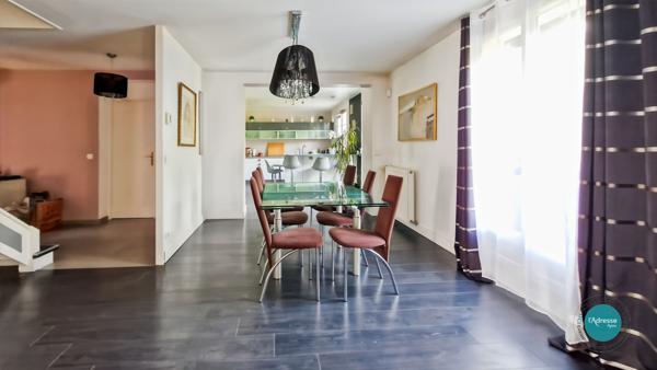 Maison Mennecy 9 pièce(s) 226 m2