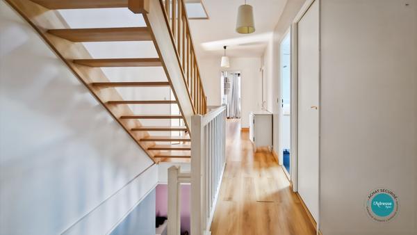 Maison Mennecy 9 pièce(s) 226 m2