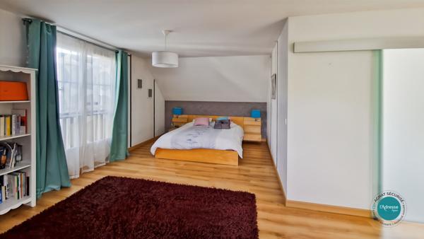 Maison Mennecy 9 pièce(s) 226 m2