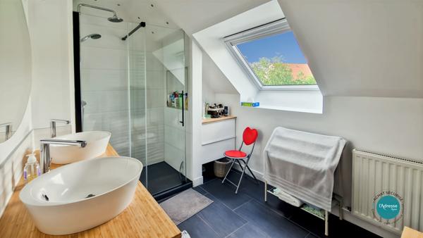 Maison Mennecy 9 pièce(s) 226 m2