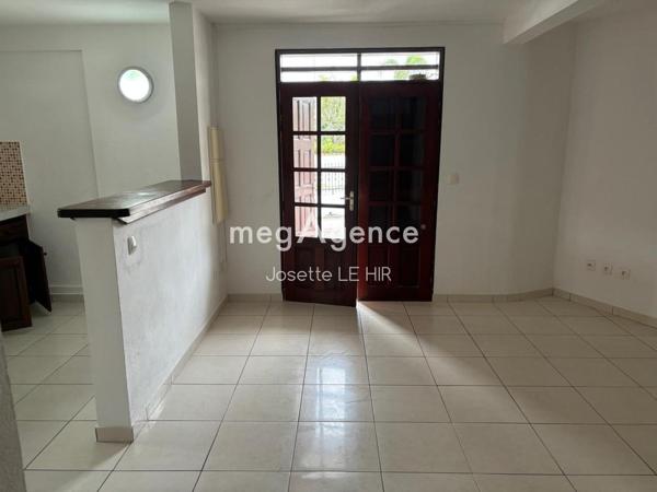 Immeuble à CAYENNE, 97300 - 402m²