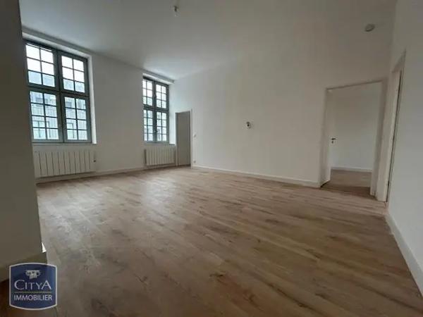 Appartement à louer 4 pièces 82.6m²