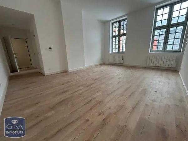 Appartement à louer 4 pièces 82.6m²