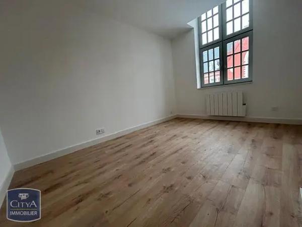 Appartement à louer 4 pièces 82.6m²