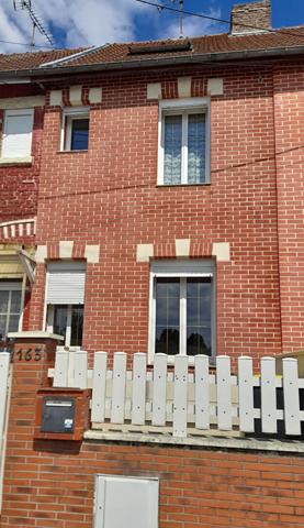 CHAUNY, QUARTIER RECHERCHÉ, PROCHE COMMODITÉS