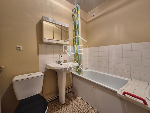 86200 LOUDUN Maison Loudun 4 pièce(s) 81 m2